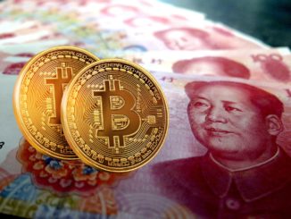 Logo de Bitcoin sobre divisa China para representar criptomonedas en China